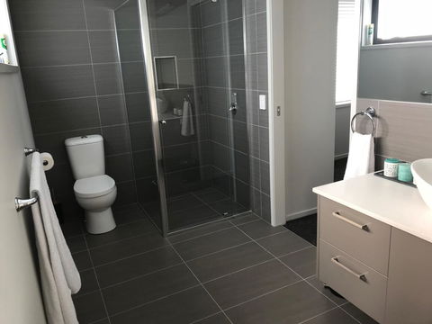 Self Contained Beach View Apartment - Tourism Canberra 10