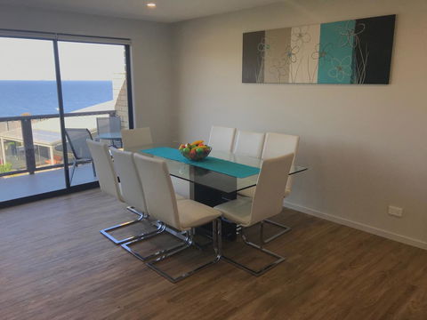 Self Contained Beach View Apartment - Tourism Canberra 3