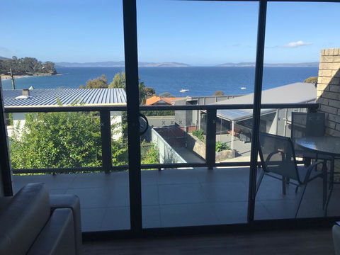 Self Contained Beach View Apartment - Tourism Canberra 1