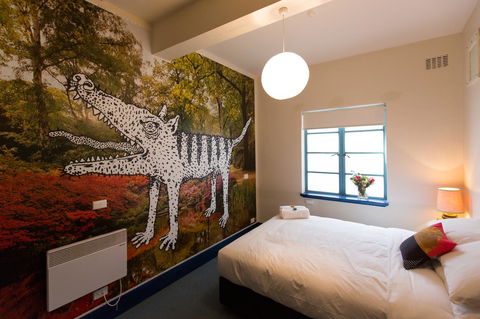 Alabama Hotel Hobart - Tourism Canberra 35