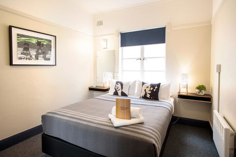 Alabama Hotel Hobart - Tourism Canberra 22