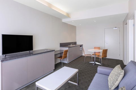 Travelodge Hotel Hobart Airport - Tourism Canberra 8