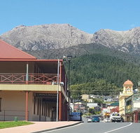 Mt Lyell Motor Inn