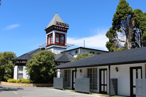 Hobart Tower Motel - Tourism Canberra 0