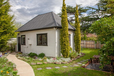 Gatehouse On Stoke - Tourism Canberra 7