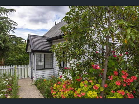 Gatehouse On Stoke - Tourism Canberra 37
