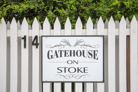 Gatehouse On Stoke - Tourism Canberra 41