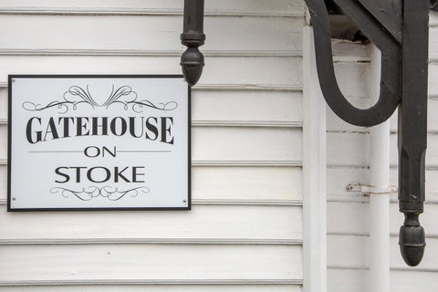 Gatehouse On Stoke - Tourism Canberra 19