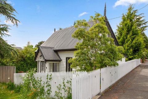 Gatehouse On Stoke - Tourism Canberra 18