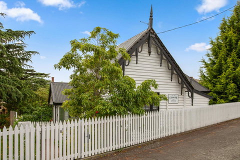 Gatehouse On Stoke - Tourism Canberra 8