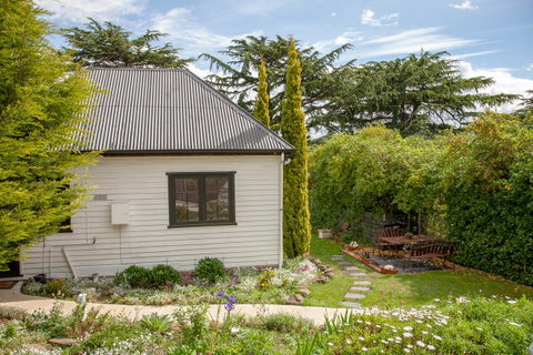 Gatehouse On Stoke - Tourism Canberra 5