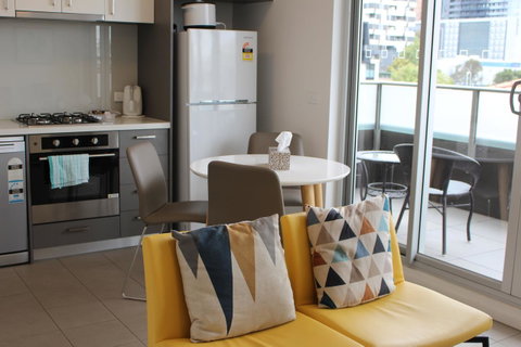 Poplar Box Hill Apartment - Tourism Canberra 2