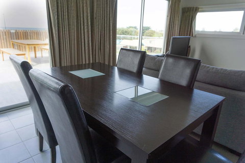 The Apollo - Tourism Canberra 8