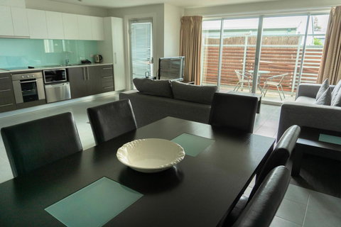 The Apollo - Tourism Canberra 10