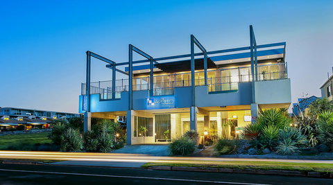 The Apollo - Tourism Canberra 28