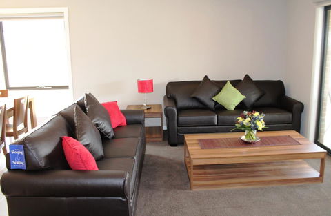 Atarhi Villas - Melbourne - Tourism Canberra 1