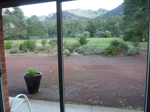 The Grampians Motel - Tourism Canberra 34