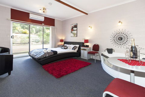 The Grampians Motel - Tourism Canberra 5