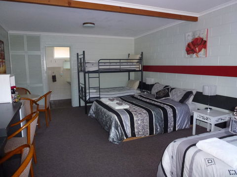 The Grampians Motel - Tourism Canberra 35