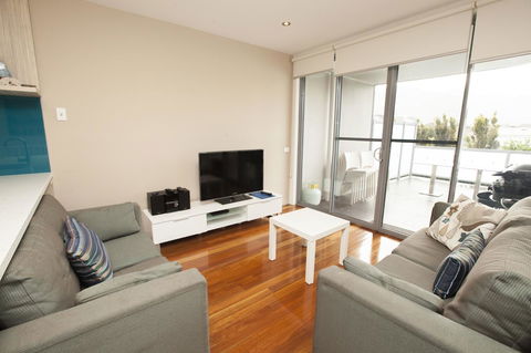 7 Falls Apartments - Tourism Canberra 12