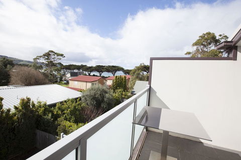 7 Falls Apartments - Tourism Canberra 6