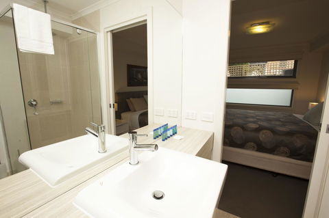 7 Falls Apartments - Tourism Canberra 17