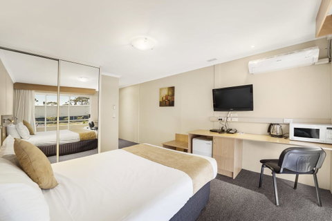 Ciloms Airport Lodge - Tourism Canberra 28