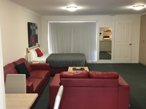 Beachcomber Motel & Apartments - Tourism Canberra 12