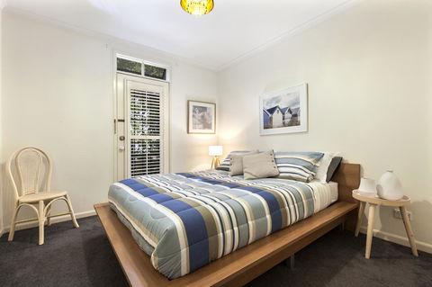 Melbourne Luxury Paradise - Tourism Canberra 4