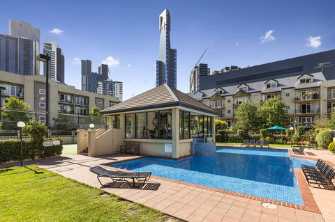 Melbourne Luxury Paradise - Tourism Canberra 7