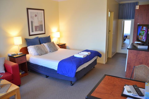 The Sandridge Motel - Tourism Canberra 17