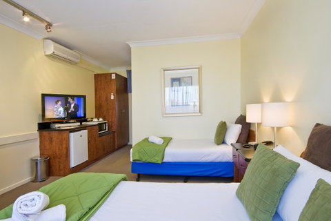 The Sandridge Motel - Tourism Canberra 43