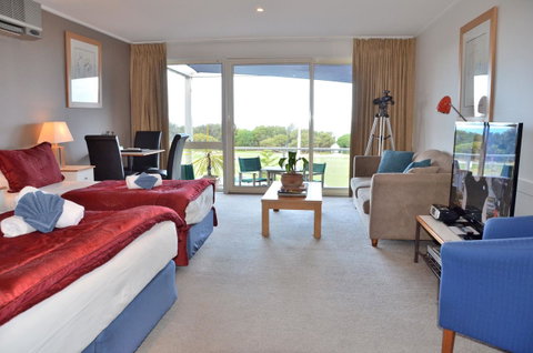 The Sandridge Motel - Tourism Canberra 20