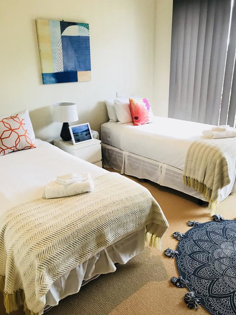 Ocean View Treetops Retreat - Tourism Canberra 3