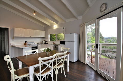 Hamptons In Healesville - Tourism Canberra 4