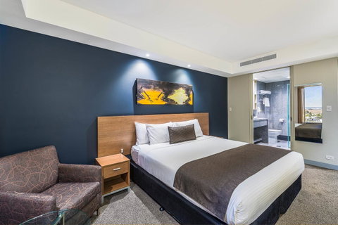 Mantra Melbourne Airport - Tourism Canberra 24