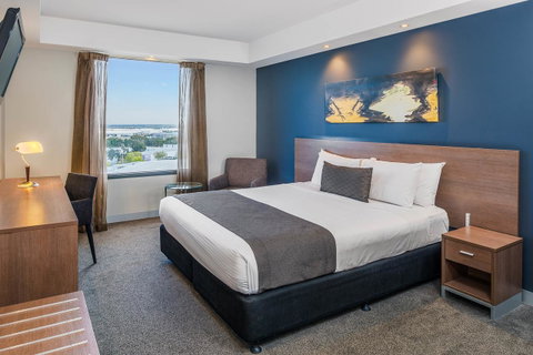 Mantra Melbourne Airport - Tourism Canberra 1