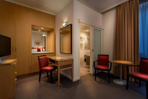 BEST WESTERN PLUS Travel Inn - Tourism Canberra 38