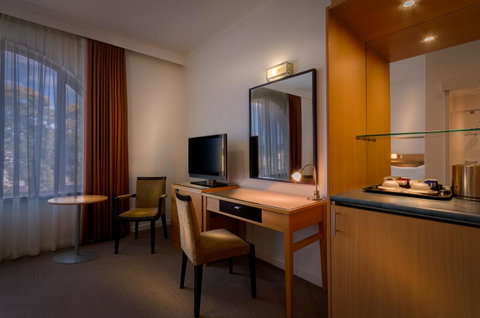 BEST WESTERN PLUS Travel Inn - Tourism Canberra 27