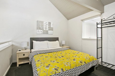 Terrace Lofts Apartments - Tourism Canberra 1