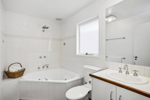 Terrace Lofts Apartments - Tourism Canberra 8