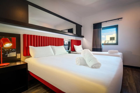 Essence Hotel Carlton - Tourism Canberra 15