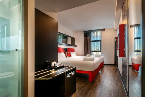 Essence Hotel Carlton - Tourism Canberra 14