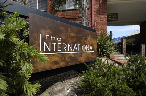 The International Motel Apollo Bay - Tourism Canberra 1