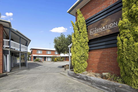 The International Motel Apollo Bay - Tourism Canberra 3