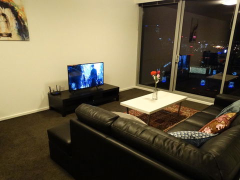 Cloud9 Luxury Apartments - Tourism Canberra 15