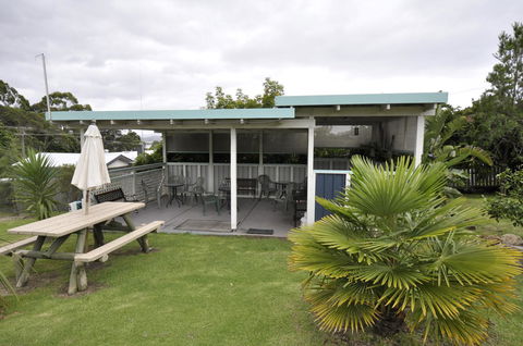 Ballymena Holiday Units - Tourism Canberra 1
