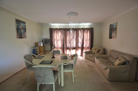 Ballymena Holiday Units - Tourism Canberra 5