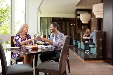 Crowne Plaza Melbourne Carlton, An IHG Hotel - Tourism Canberra 23