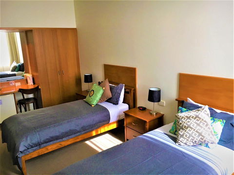 Plough Hotel - Tourism Canberra 8